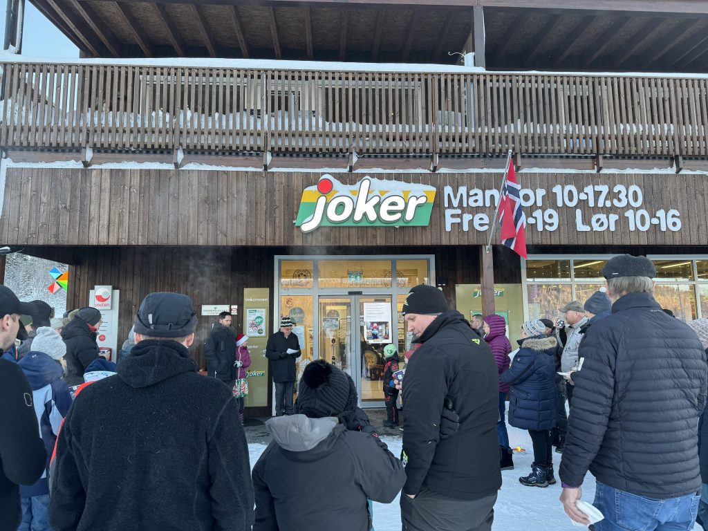 Joker Røyrvik har blitt høyteknologisk med RMA-Butikkstyring.
