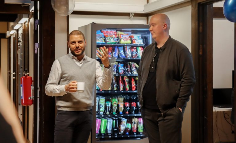 Luca Valeri, EMEA F&B Area Manager Epta og Jonny Aamot, produktansvarlig for salgsautomater i Liberty Now