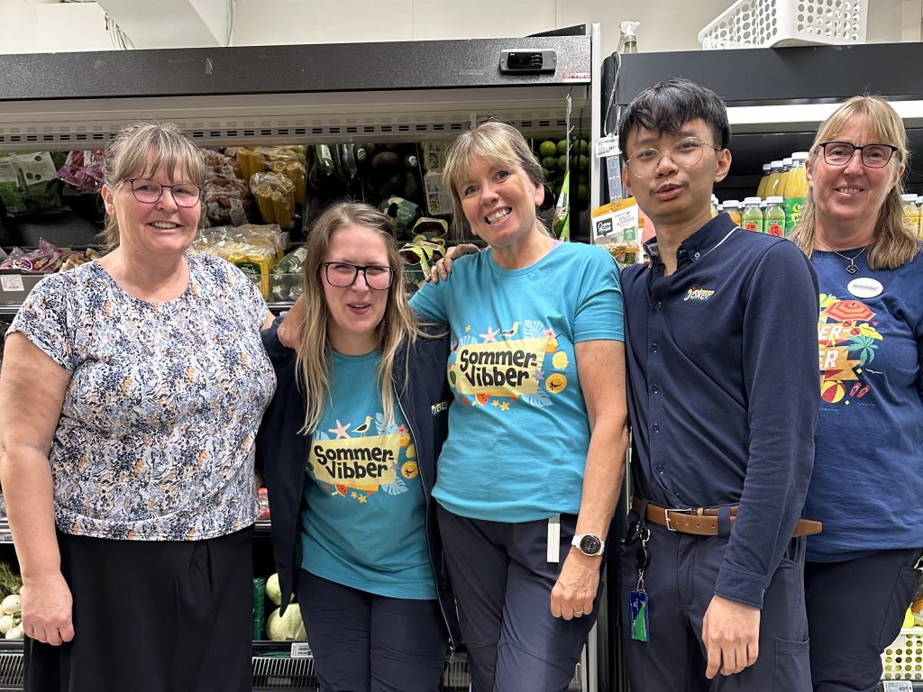 Butikkansatte ved Joker Kjeldebotn er glade for at butikken har blitt høyteknologisk med RMA-Butikkstyring.