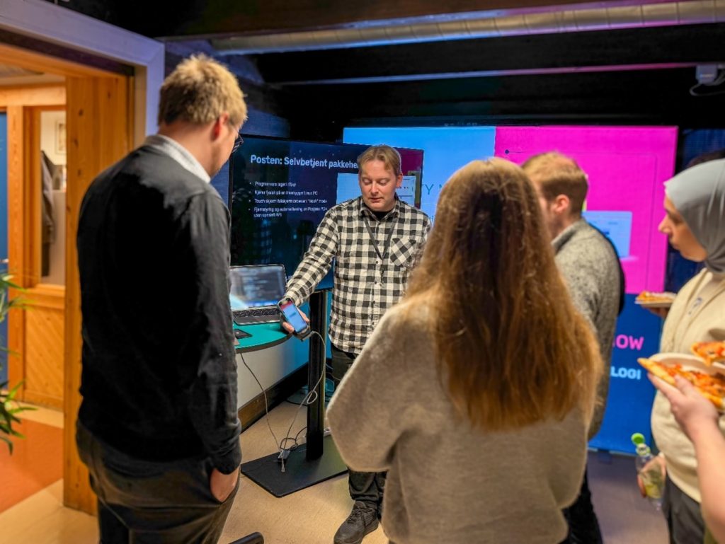 Terje Bakken demonstrerte deler av teknologien.